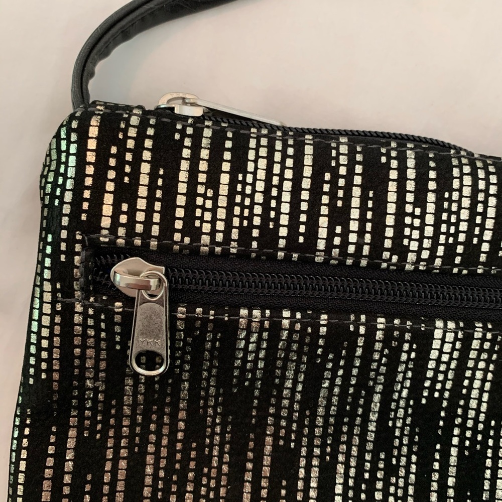 NWOT Designer Cross-Body - Picture 2 of 4